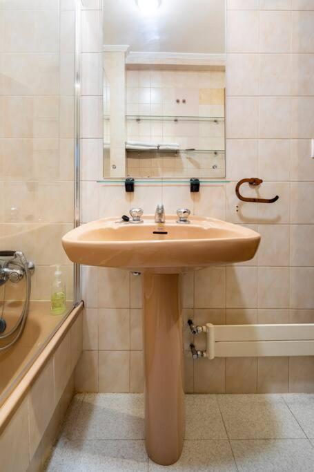 Apartamento Centro De Vigo Con Paking Gratuito エクステリア 写真